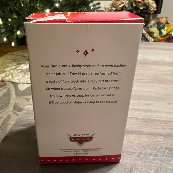 Disney Mater to the rescue Red Fire Truck ornament - Picture 7 of 8